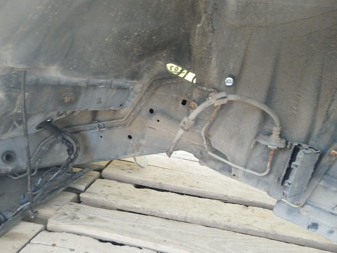 Лонжерон правый VUE5IG BMW 5 E39 undefined