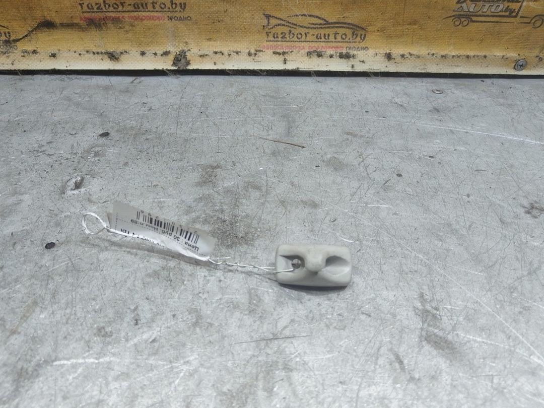 Крепление (крючок) солнцезащитного козырька UNZ09J Volkswagen Polo