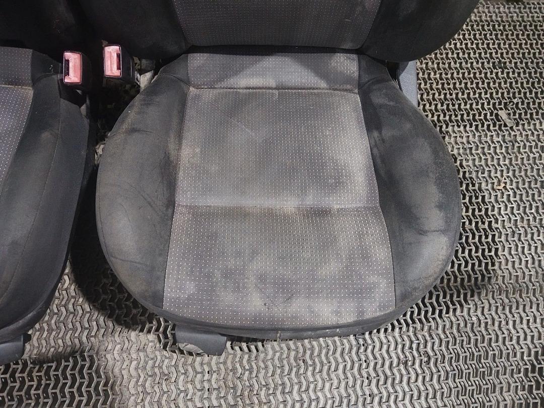 Салон (комплект сидений) 4NV0DV Volkswagen Golf купить с доставкой