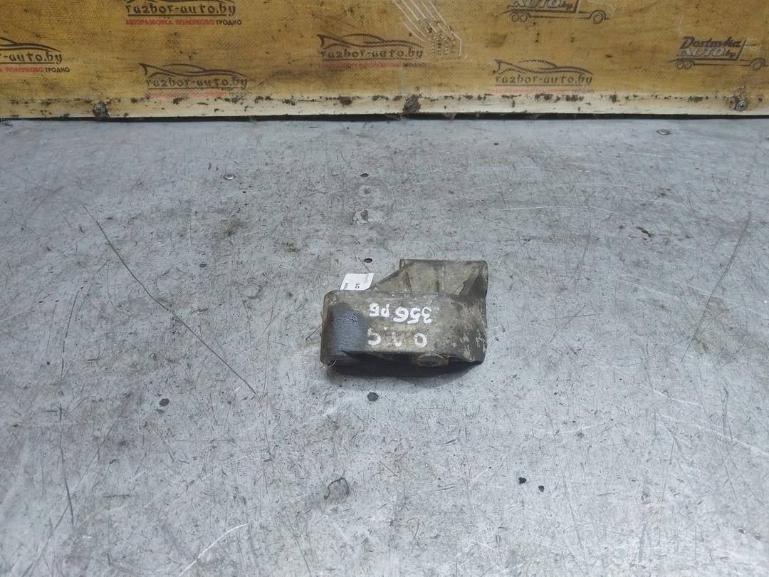 Кронштейн генератора K4GG41 Opel Astra - Фото 1