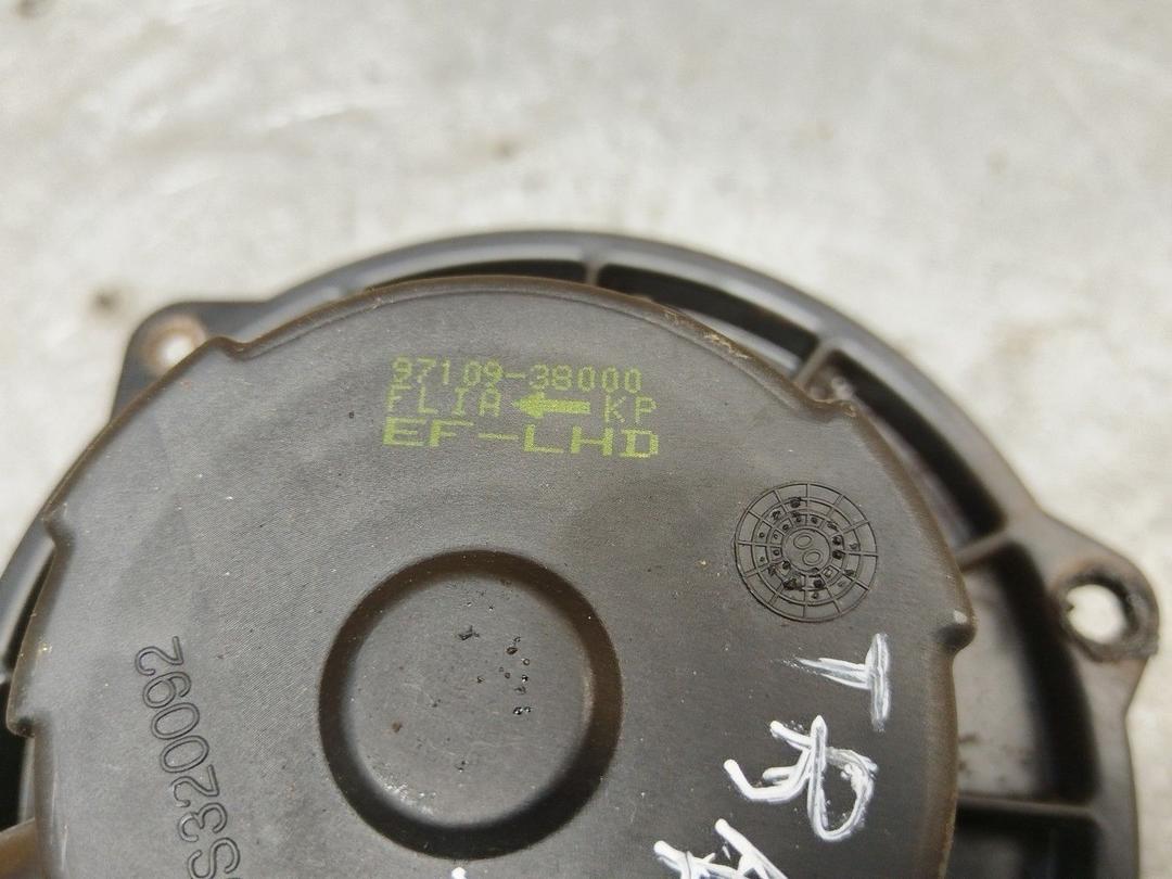 Моторчик печки YTS14W Hyundai Trajet - Фото 6