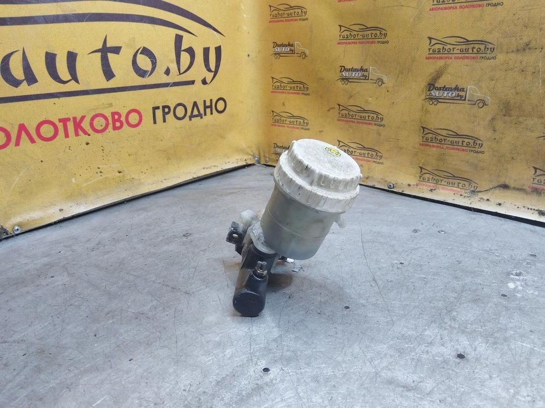 Цилиндр тормозной главный U0L9GG Mitsubishi Carisma купить в магазине запчастей бу