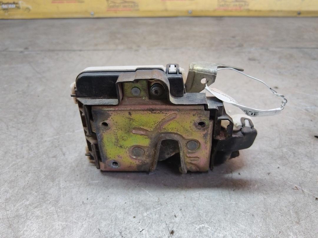 Замок двери передней левой VC5J7R Volkswagen Polo