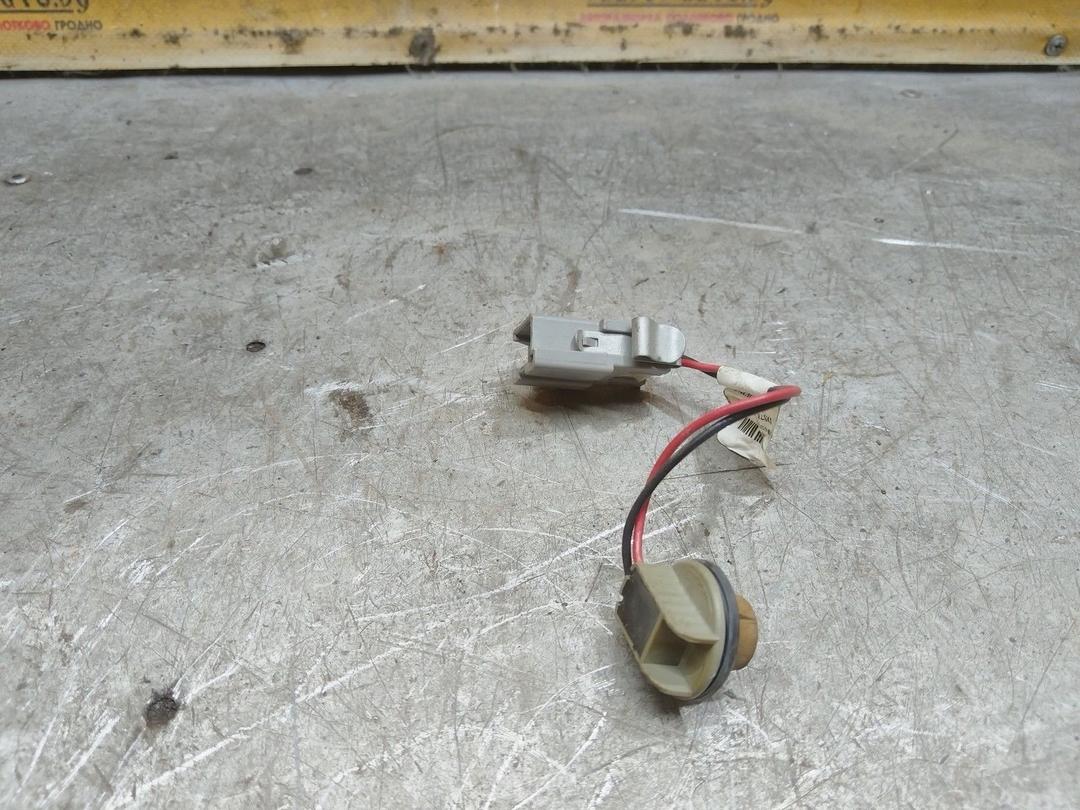 Патрон лампы фонаря 6I1Z7Q Ford Fusion купить в магазине запчастей бу