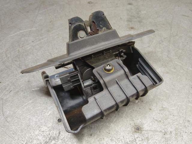 Замок багажника C07901 Saab 9-3 купить в магазине запчастей бу