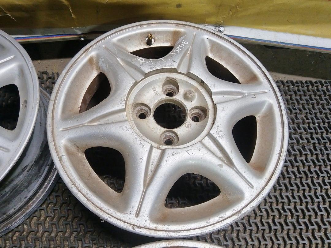 Диск литой R15, 4x100 Renault Laguna 1997 YE0MGI YE0MGI Renault Laguna купить с доставкой