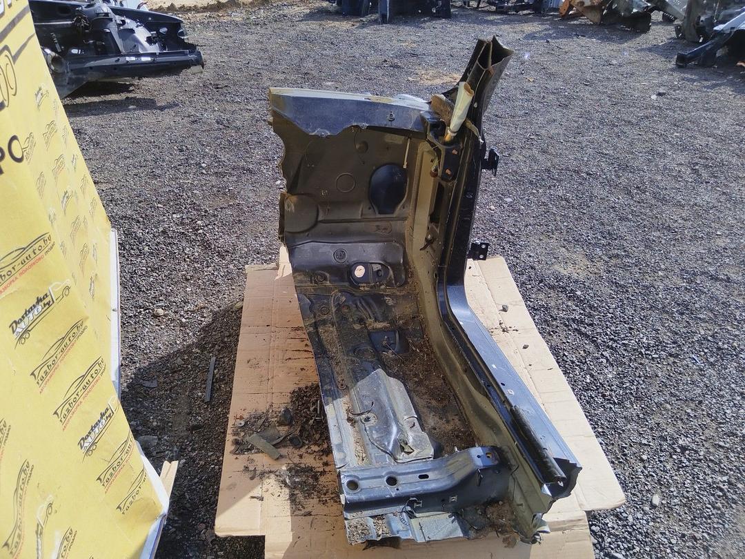 Стойка кузовная передняя правая M9T4QA BMW 5 E39 купить