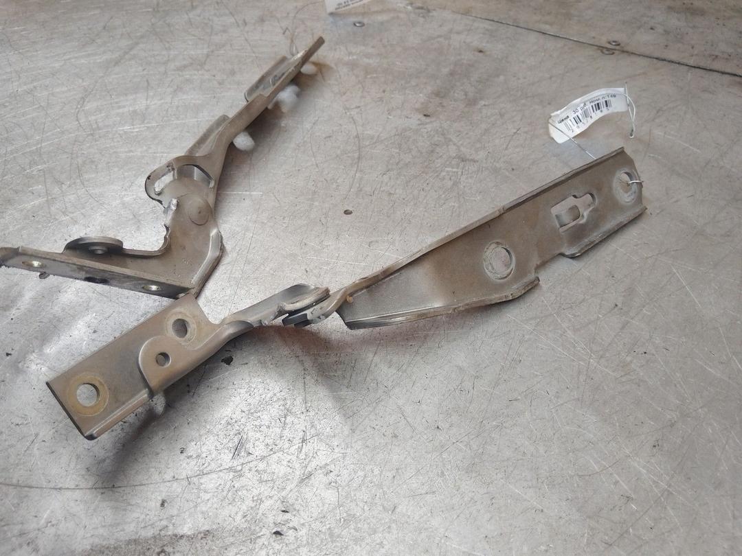 Петля капота QSR72M Audi A4 купить с доставкой