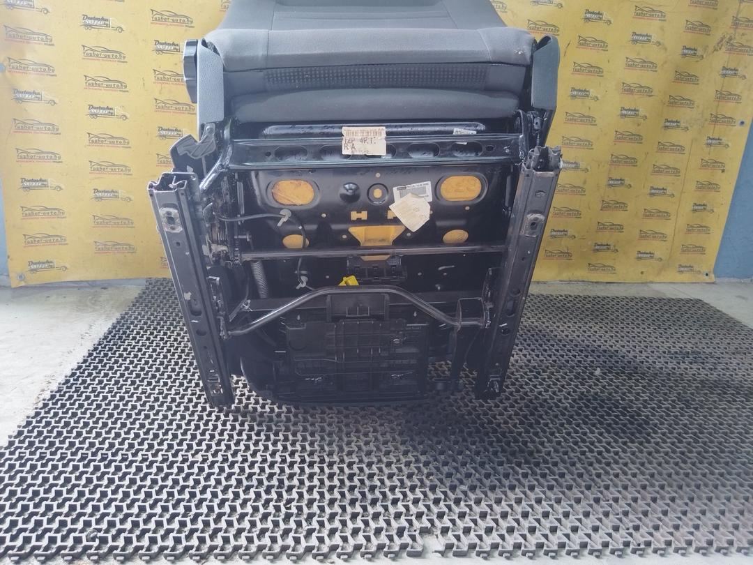 Салон (комплект сидений) UD331W Volkswagen Polo undefined