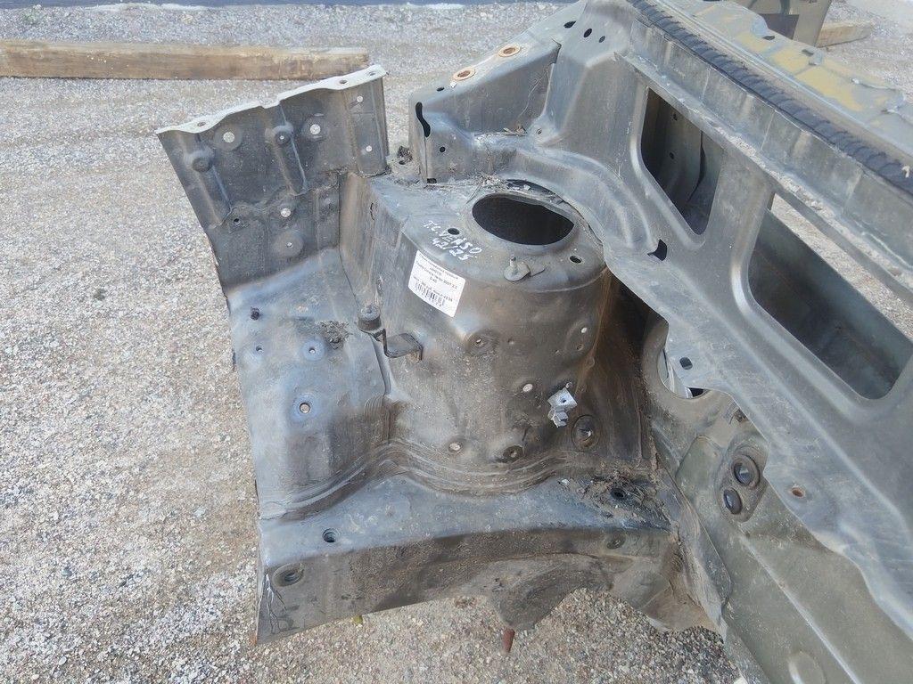 Стакан лонжерона правый J4H01W Toyota Corolla Verso - Фото 3