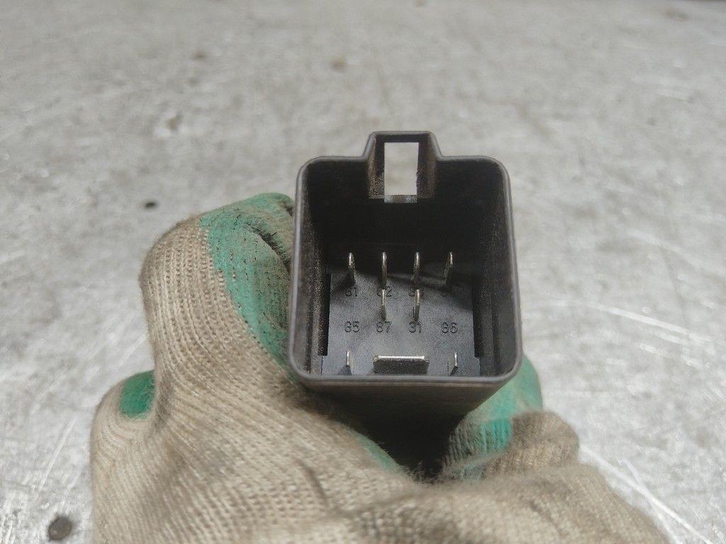 Реле накала свечей 0UZEH3 Volkswagen Jetta - Фото 3