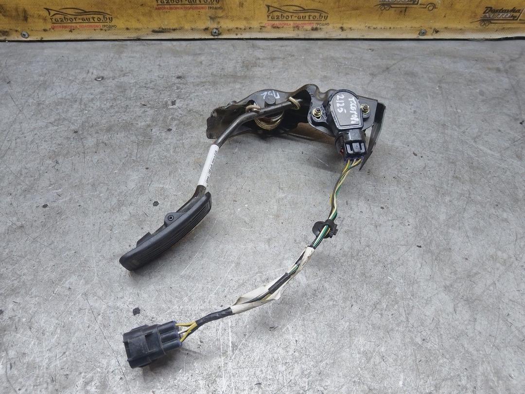 Датчик положения педали газа X0048O Toyota Corolla купить