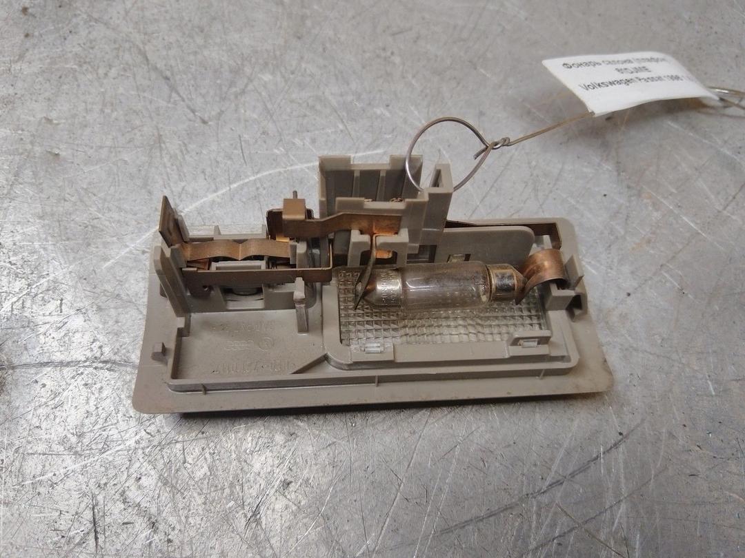 Фонарь салона (плафон) 61DJME Volkswagen Passat - Фото 2