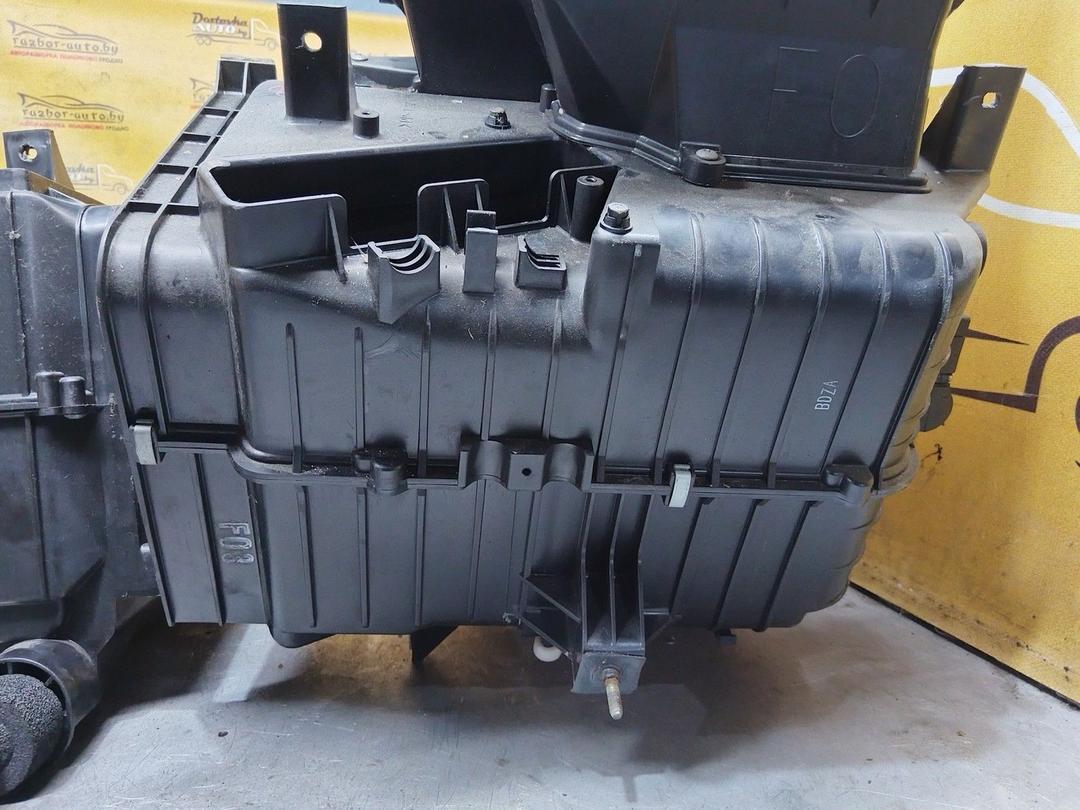 Корпус отопителя (печки) 1QOA3X Hyundai Trajet купить с доставкой