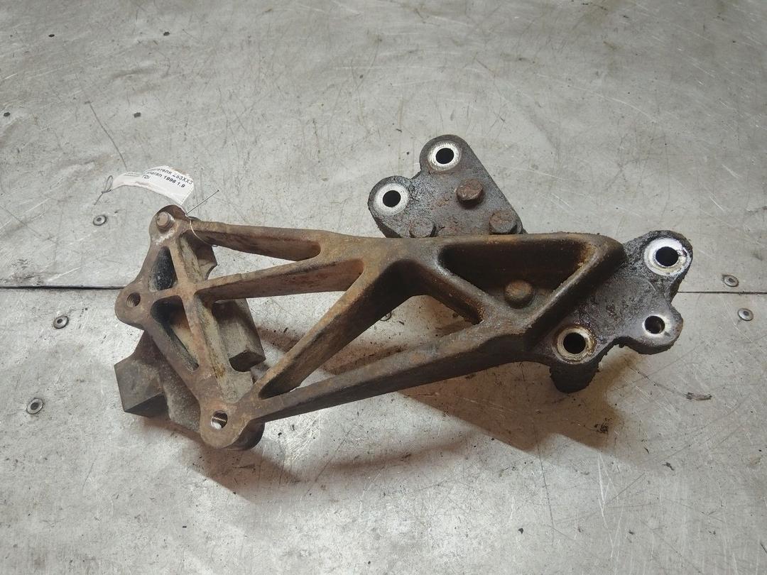 Кронштейн двигателя Z53XX3 Volkswagen Sharan