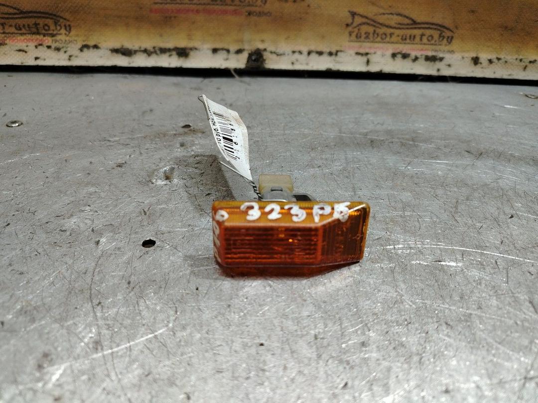 Повторитель передний левый V5V2EW Peugeot 106 - Фото 1