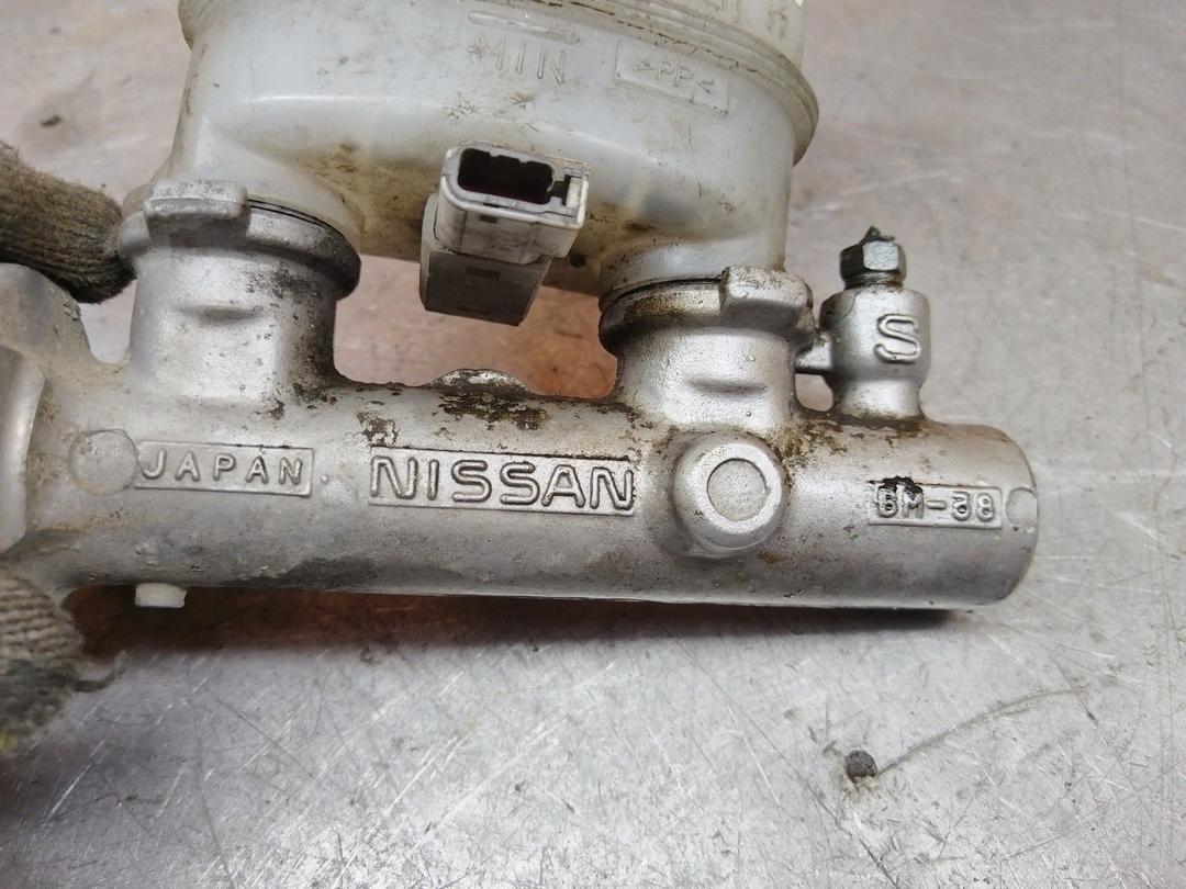 Цилиндр тормозной главный IMZADV Nissan Almera купить в магазине запчастей бу