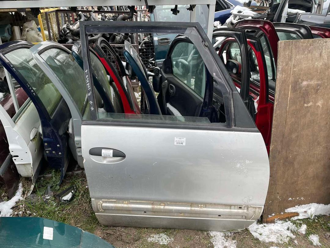 Стекло двери передней правой 085SIU Renault Espace