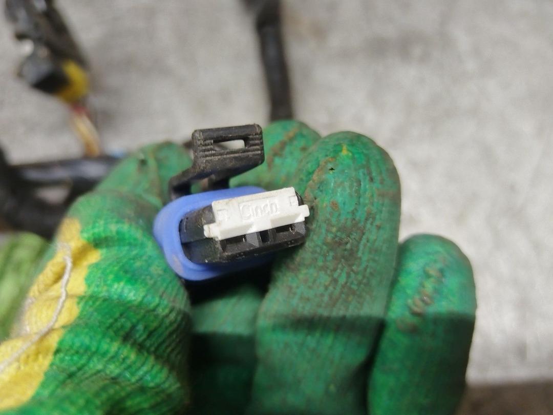 Проводка двери передней левой YRH0HM Alfa Romeo 147 купить в магазине запчастей бу