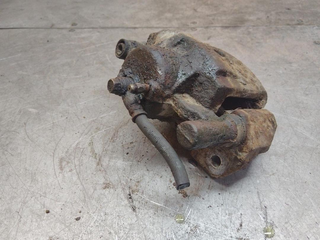 Суппорт передний правый AF5392 Mazda Premacy - Фото 4