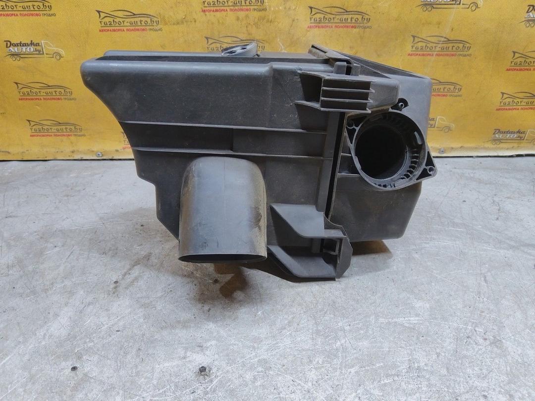 Корпус воздушного фильтра 54J9Y6 Volkswagen Polo купить с доставкой. Огромный выбор запчастей и марок авто. У нас есть практически все.