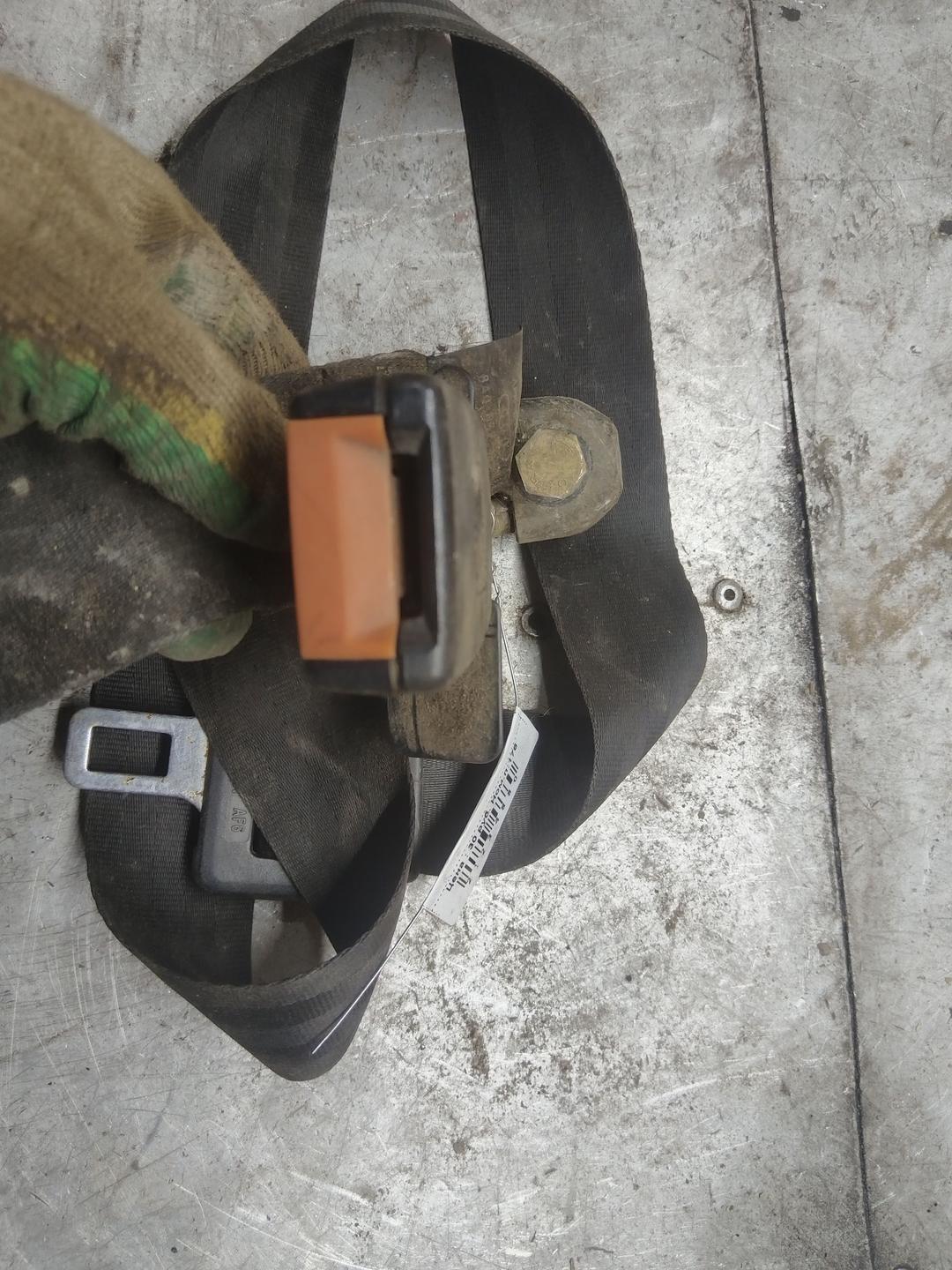 Ремень безопасности задний центральный XVA63N Audi 80 купить с доставкой