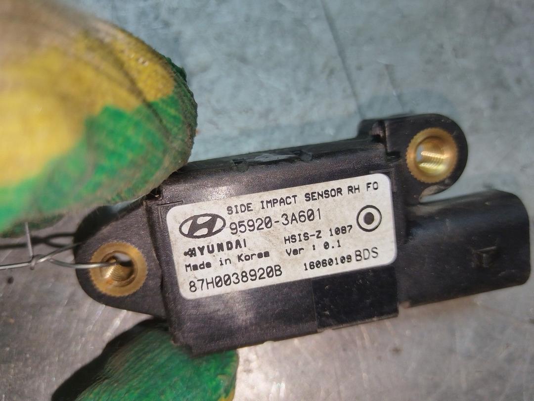 Датчик удара 6GR3SU Hyundai Trajet - Фото 3