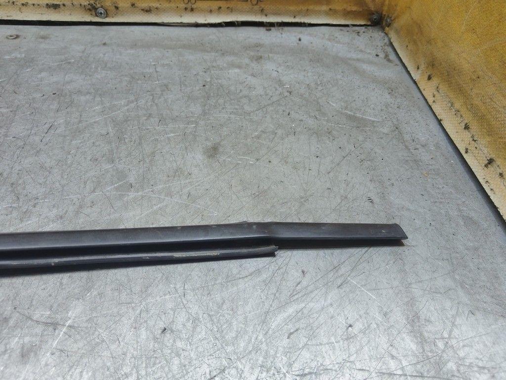 Молдинг стекла двери задней правой наружный HTM1B1 Peugeot 406 - Фото 2