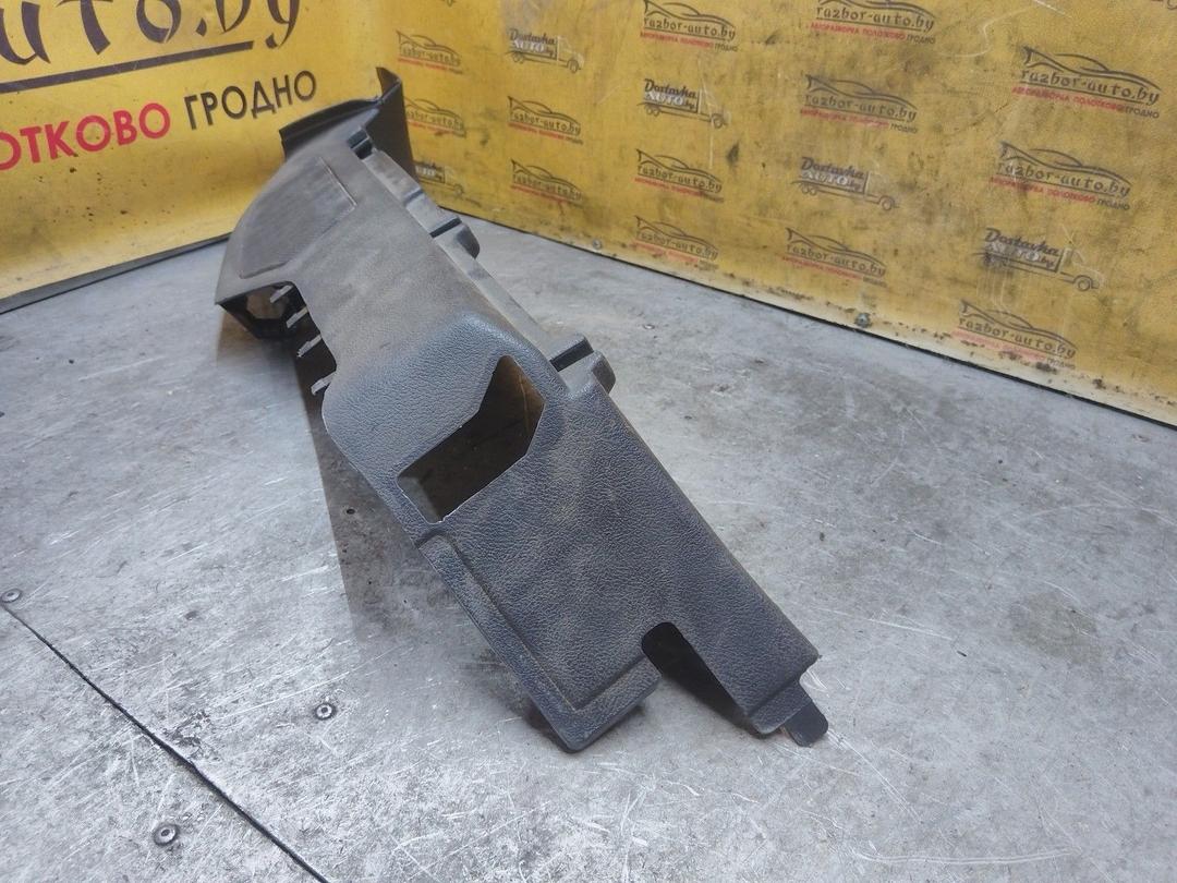 Направляющая шторки багажника (салазки) IZQ4AC Peugeot 407 купить в магазине запчастей бу