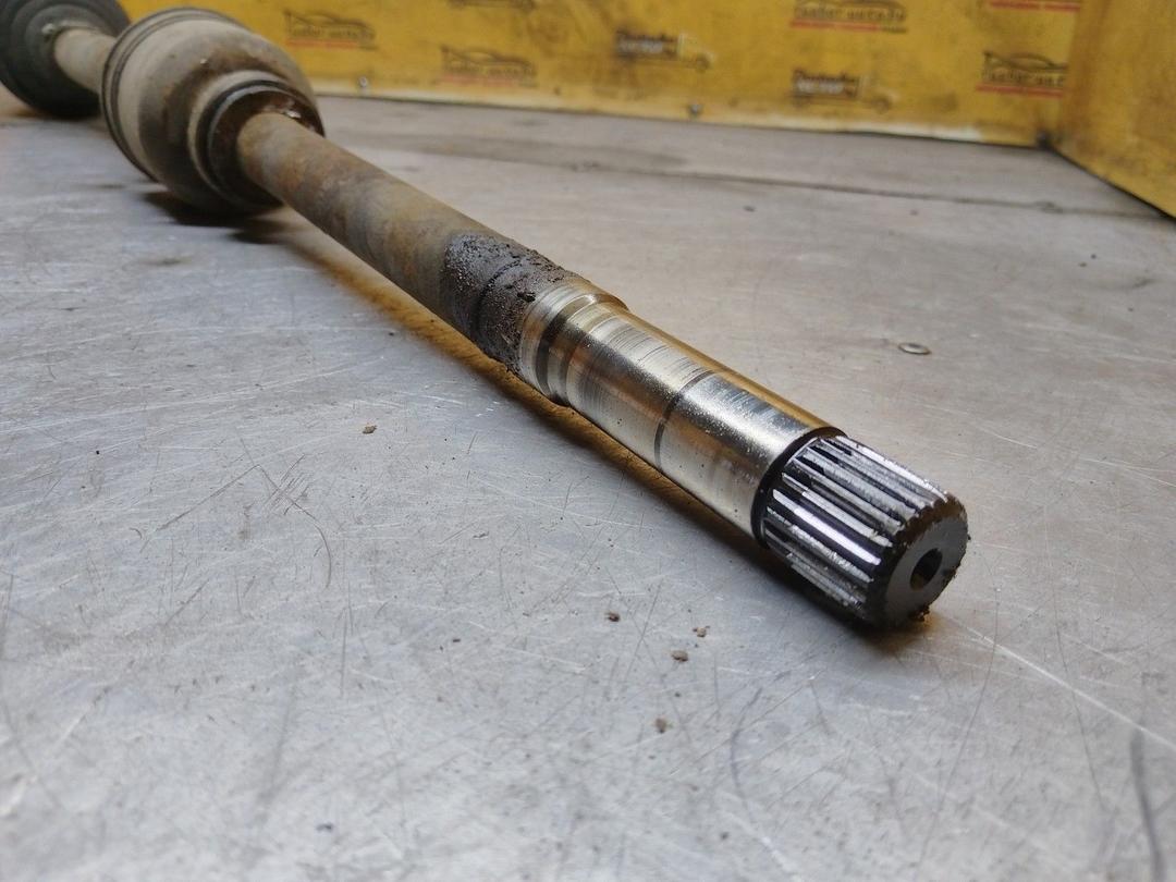 Полуось передняя правая (приводной вал, ШРУС) 5CYX3R Peugeot 307 купить в магазине запчастей бу