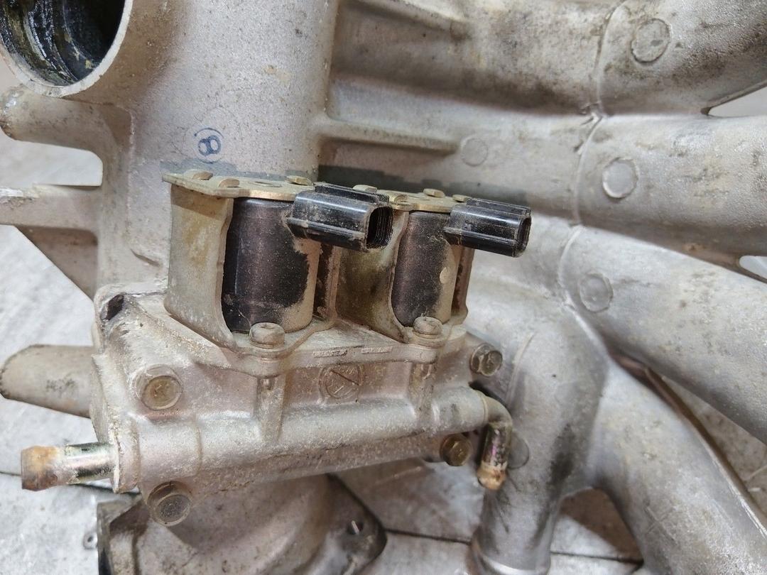 Коллектор впускной SI7QAA Mitsubishi Carisma - Фото 8