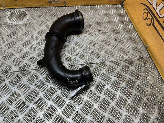 Патрубок интеркулера I6T5V2 Renault Scenic