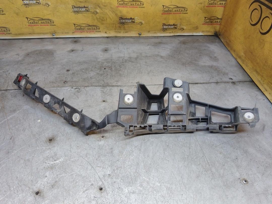 Кронштейн крепления бампера заднего 68UN8U Opel Astra купить в магазине запчастей бу