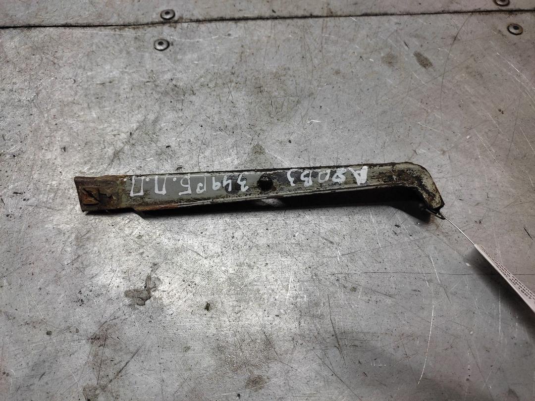 Кронштейн крепления крыла переднего правого JKS9WS Audi 80