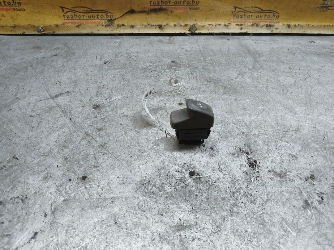 Кнопка стеклоподъемника переднего правого 3JQO8B Renault Scenic купить