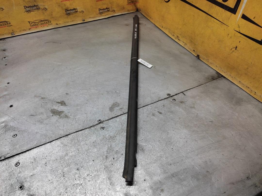 Уплотнитель стекла двери (бархотка) X0K7WA Toyota Yaris