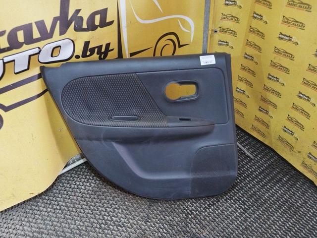 Обшивка двери задней левой (дверная карта) NI18EW Nissan Note