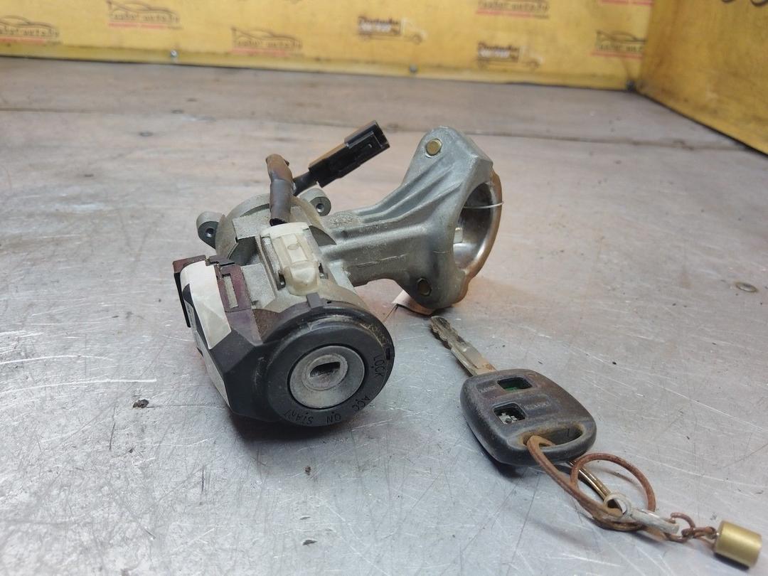 Замок зажигания DJS6ZE Toyota Corolla купить с доставкой. Огромный выбор запчастей и марок авто. У нас есть практически все.