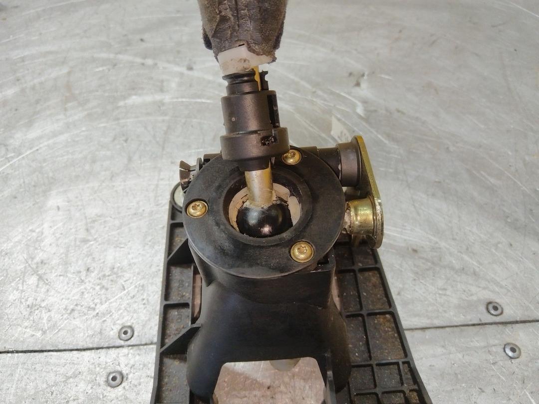 Кулиса XC6LN8 Volvo V40 - Фото 3