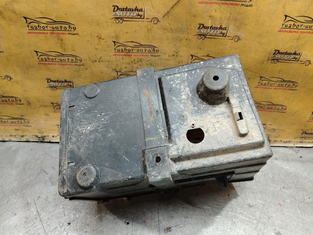 Полка аккумулятора 5P0DZ8 Ford Focus - Фото 4
