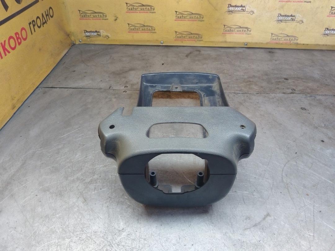 Кожух рулевой колонки 94E1ZZ Mercedes 308