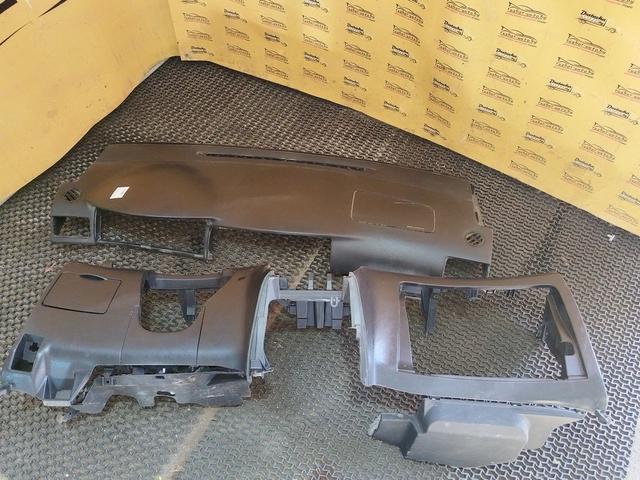 Панель передняя салона (торпедо) 0TJREU Toyota Corolla