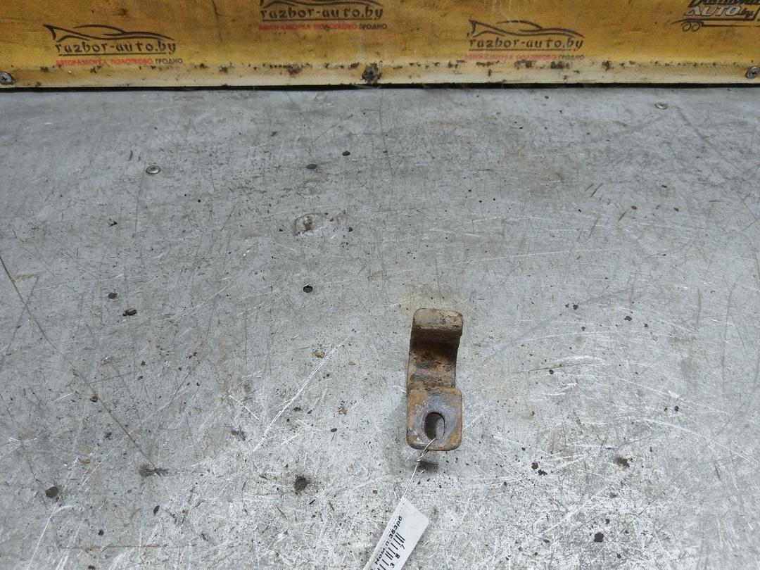 Крепление втулки стабилизатора W6O397 Daewoo Nubira купить