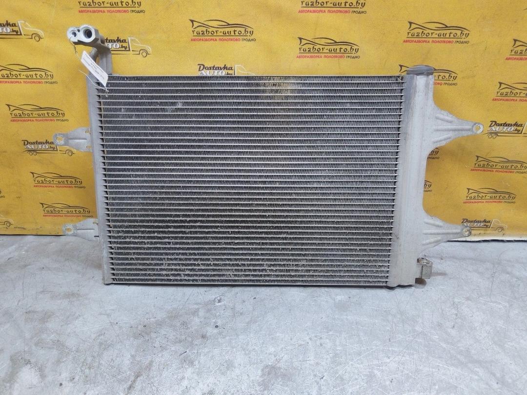 Радиатор кондиционера Q1XG5J Volkswagen Polo купить