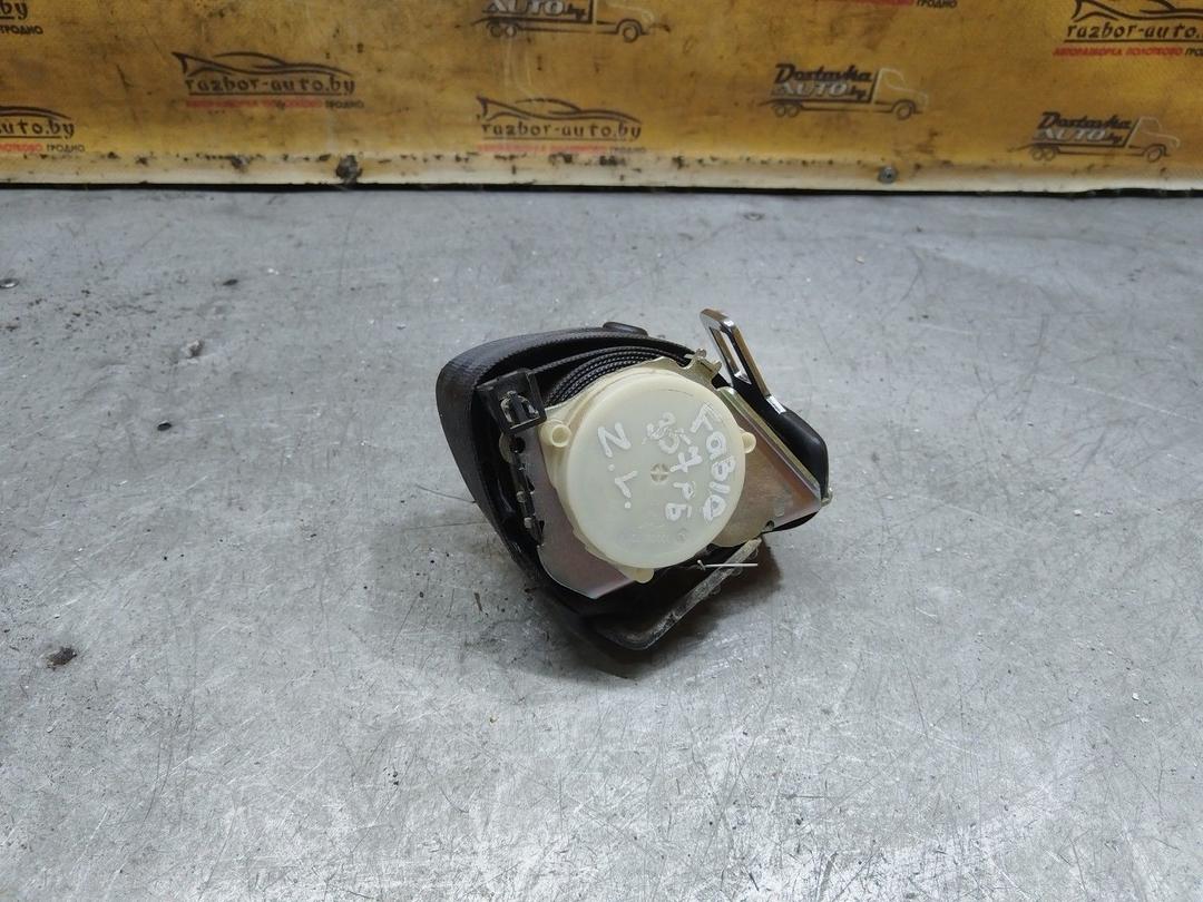 Ремень безопасности задний левый MJ75N4 Skoda Fabia