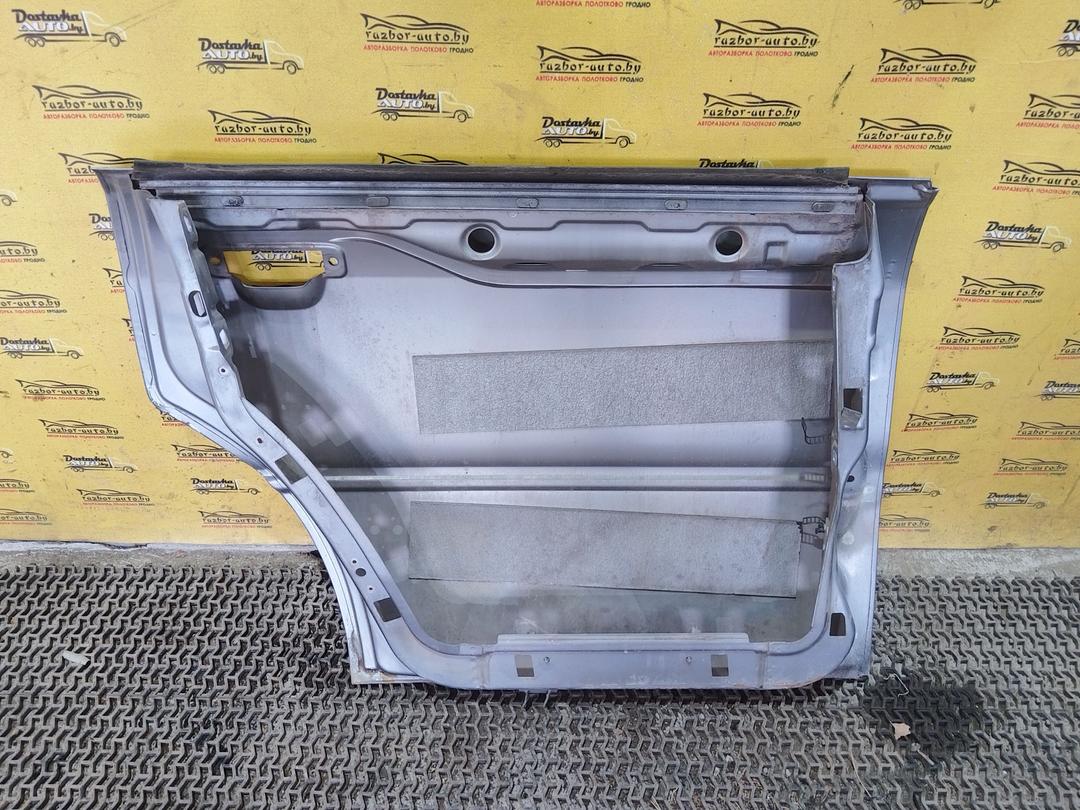 Дверь задняя левая P784UM Audi 80 купить в магазине запчастей бу