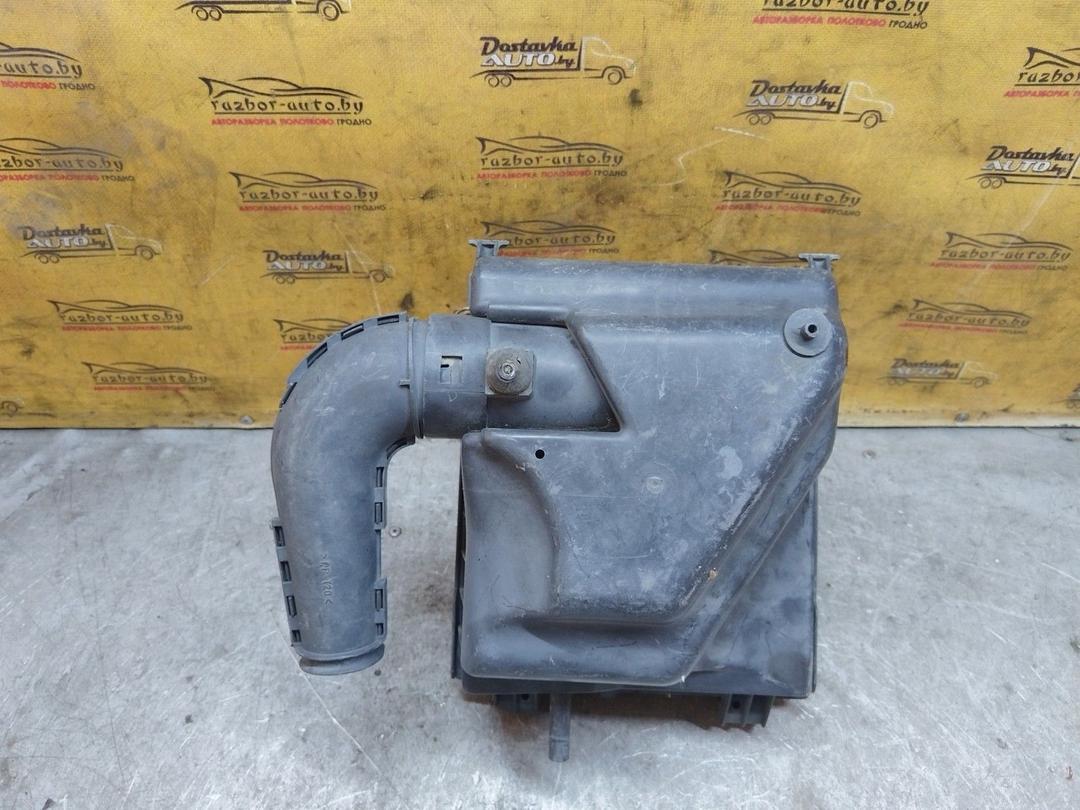 Корпус воздушного фильтра YEH083 Volkswagen Golf купить в магазине запчастей бу