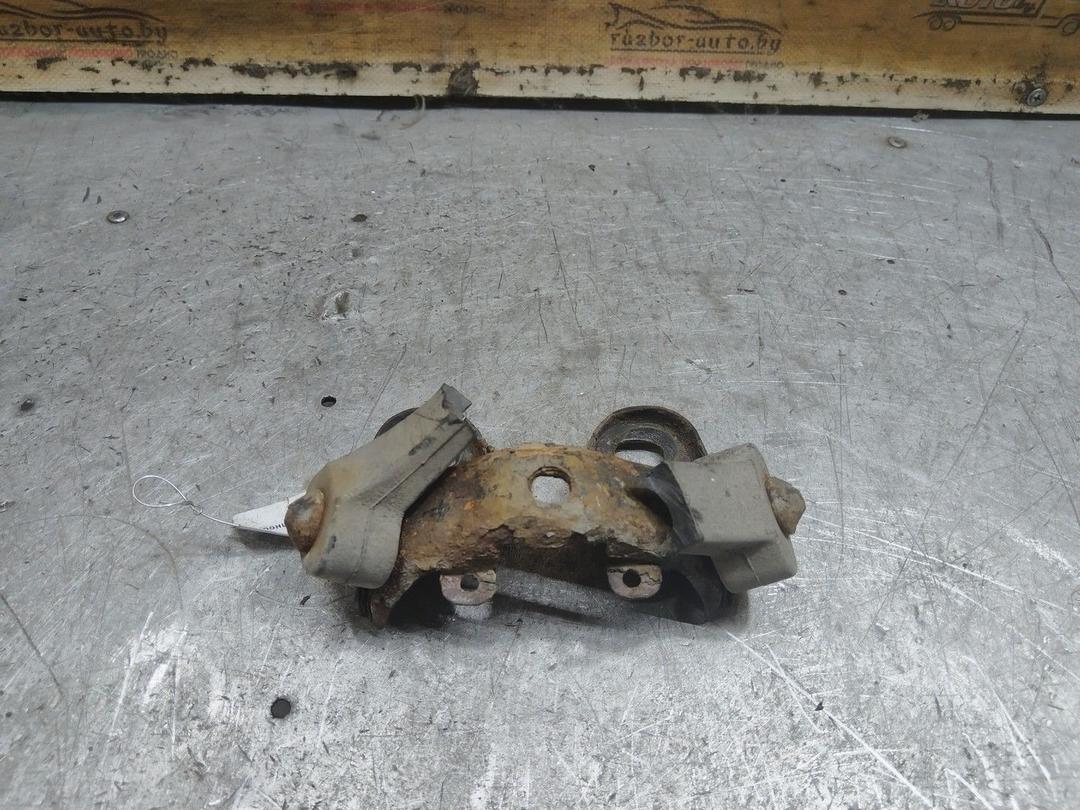 Кронштейн глушителя LC8NMW Volkswagen Jetta - Фото 2