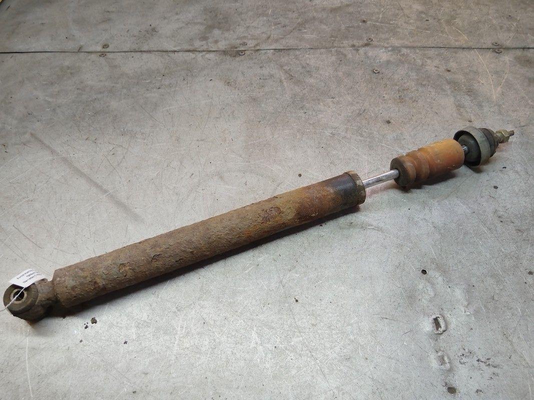 Амортизатор передний правый IL9H2Y Mercedes C W202 купить