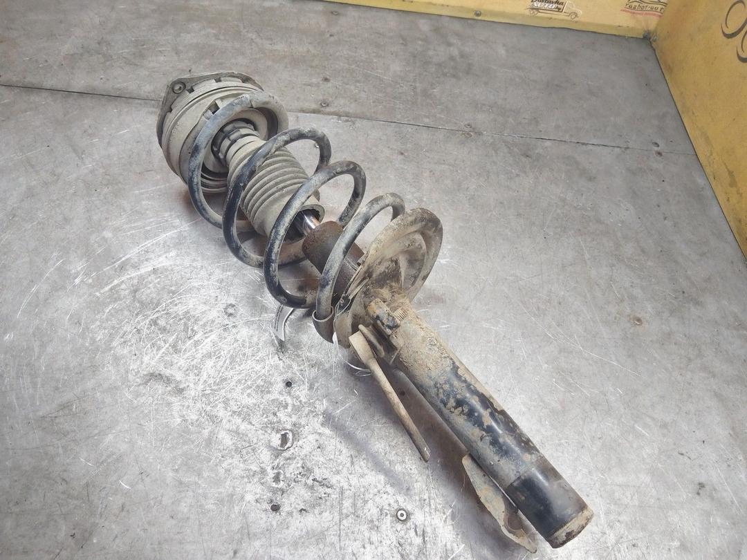 Амортизатор передний правый SZLJI6 Renault Scenic